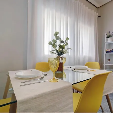13 Avenida Andalucia 公寓