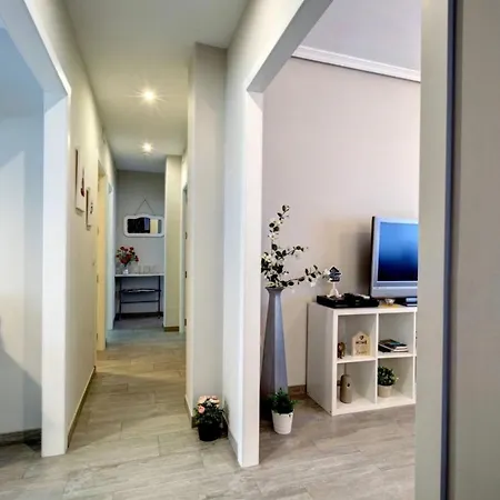 13 Avenida Andalucia 公寓