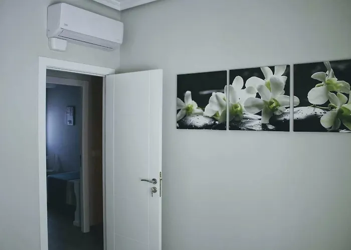 13 Avenida Andalucia *